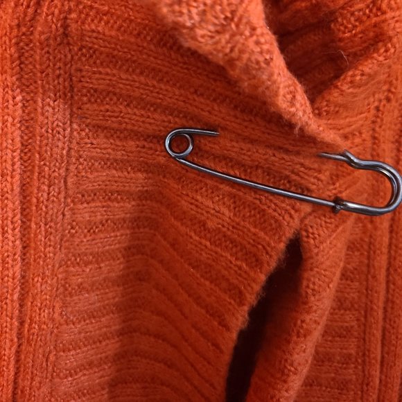 Not your average sweater vest *Accepting ALL reasonable offers!* - Picture 7 of 9